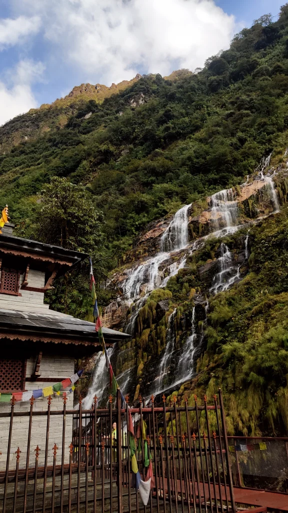 Annapurna Base Camp Trek Package 6 Days